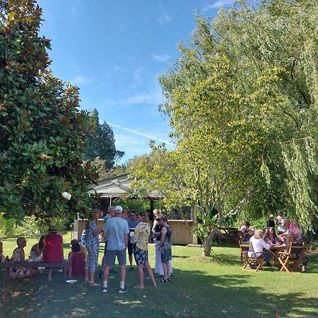 Patons Rock Beach Villas Takaka Extérieur photo