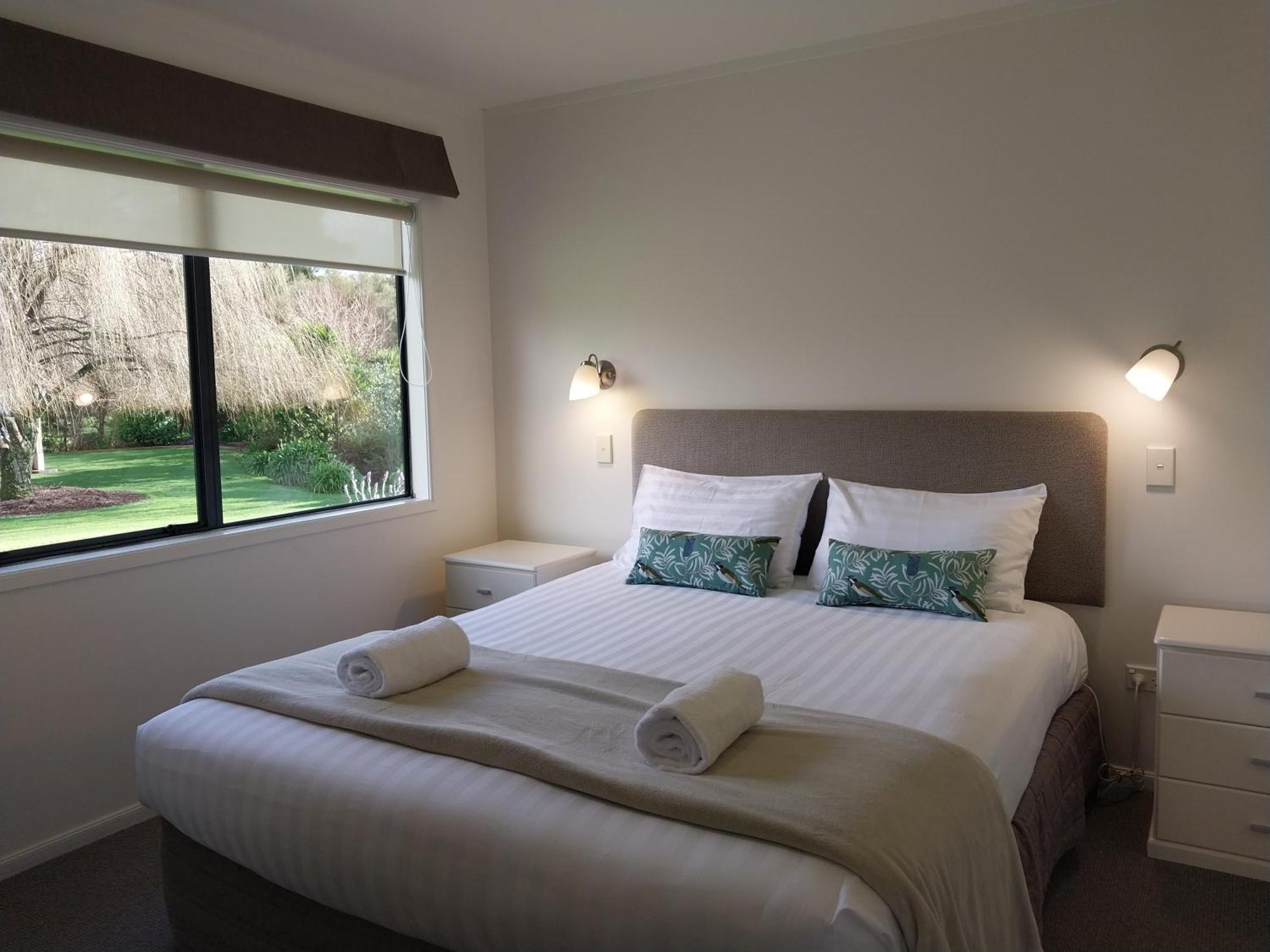 Patons Rock Beach Villas Takaka Extérieur photo