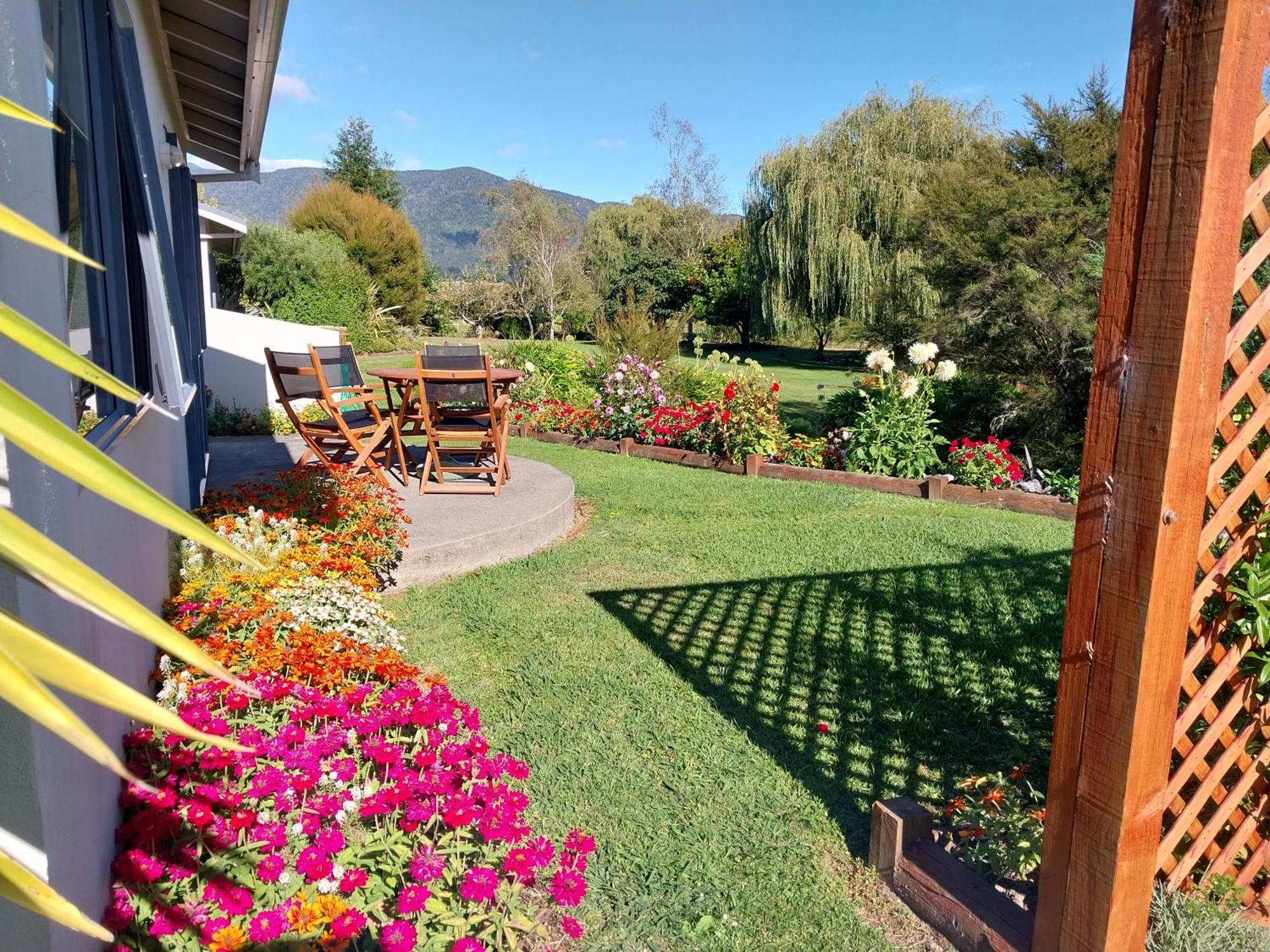 Patons Rock Beach Villas Takaka Extérieur photo
