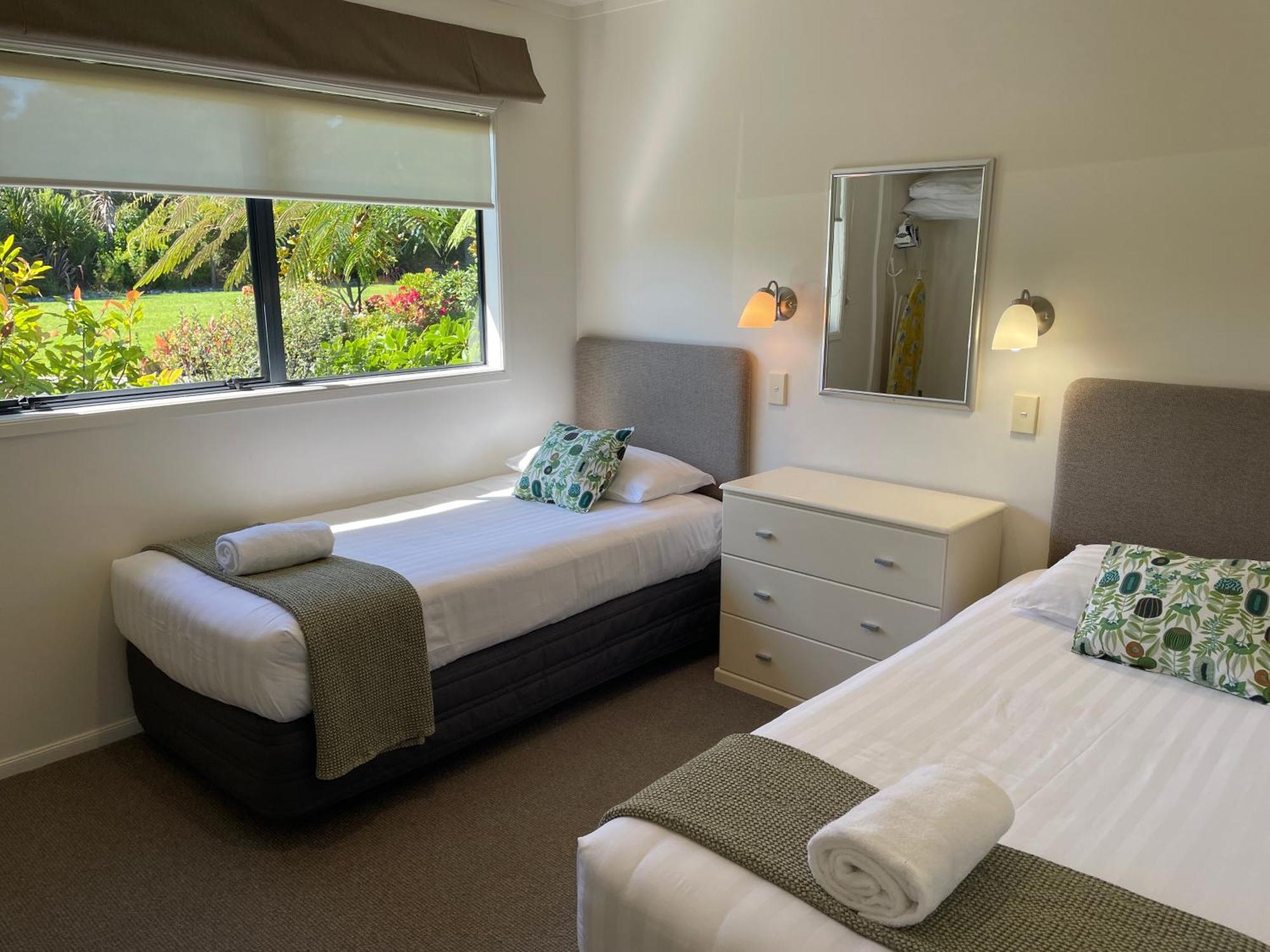 Patons Rock Beach Villas Takaka Extérieur photo